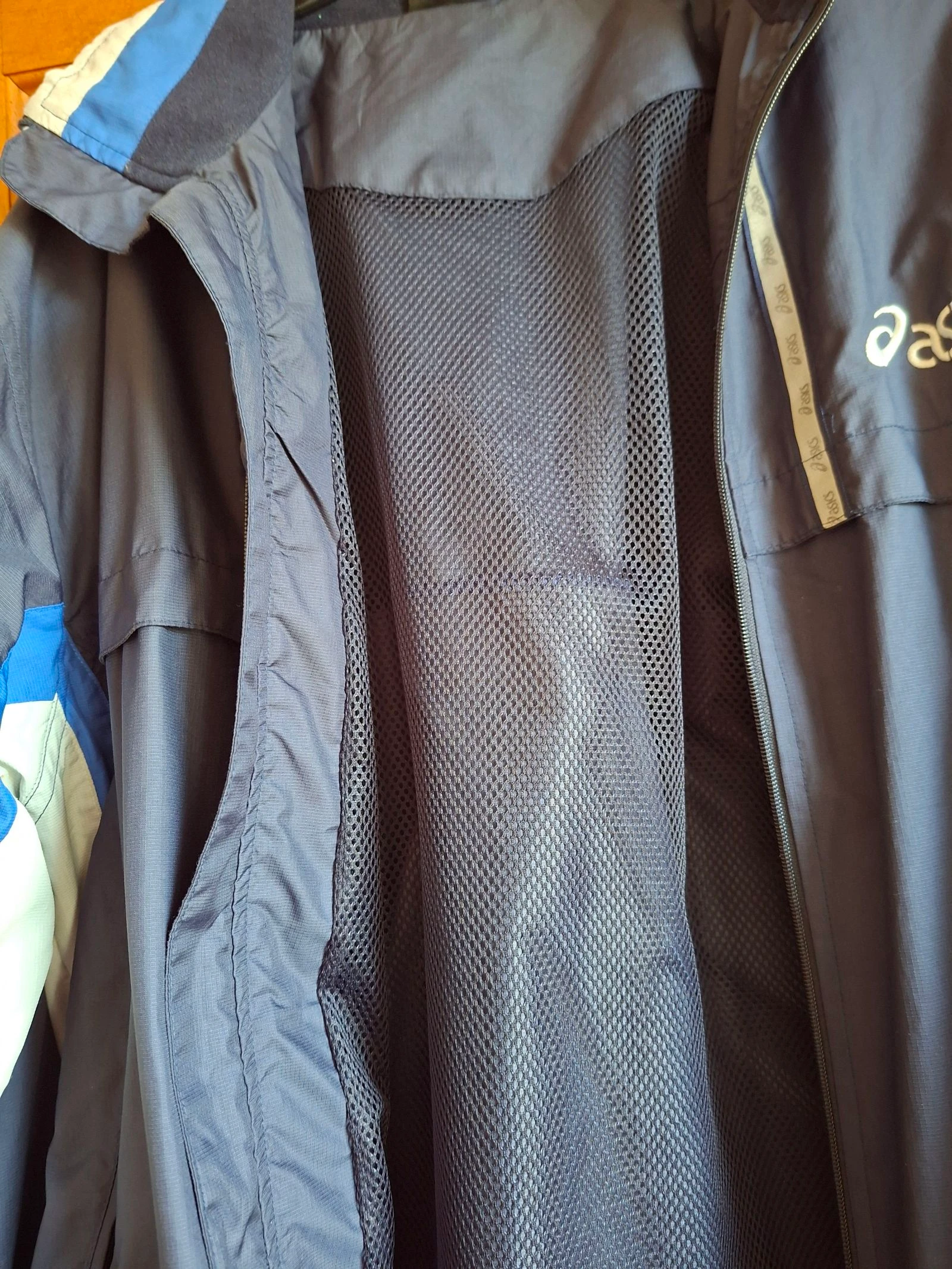 🏷 chaqueta cortavientos Asics talla L – photo 5